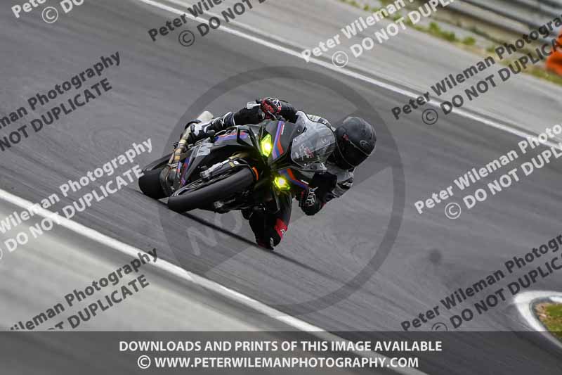 cadwell no limits trackday;cadwell park;cadwell park photographs;cadwell trackday photographs;enduro digital images;event digital images;eventdigitalimages;navarra;no limits trackdays;peter wileman photography;racing digital images;trackday digital images;trackday photos
